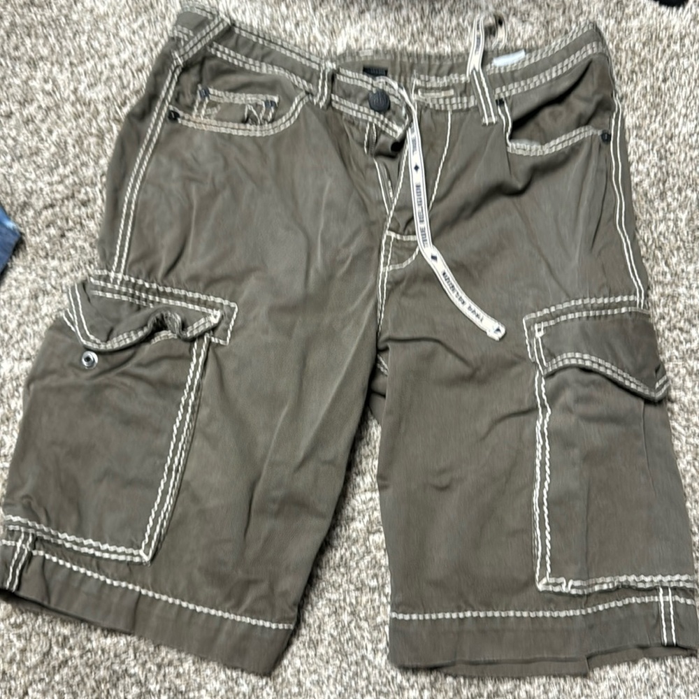 True religion means cargo shorts